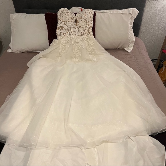 Morilee By Madeline Gardner Dresses & Skirts - Morilee Pierette Ivory Lace Wedding Dress Style 2044